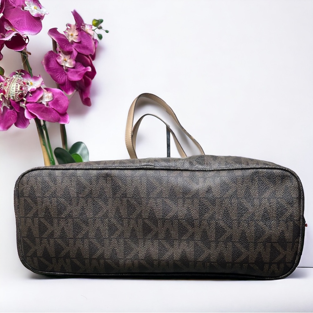 Authentic Michael Kors Jet Set Large Multifunctio… - image 7